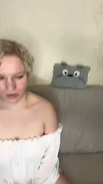 MrMrsRight online show from March 13, 5:18 pm