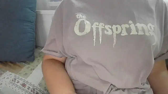 parismira online show from December 4, 1:20 pm