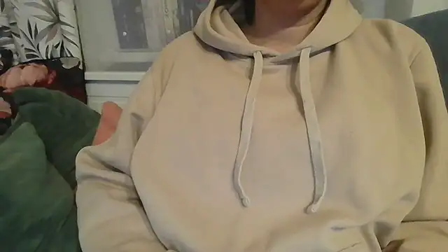 parismira online show from December 16, 3:22 pm