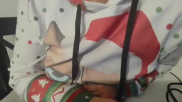 parismira online show from December 17, 4:43 pm