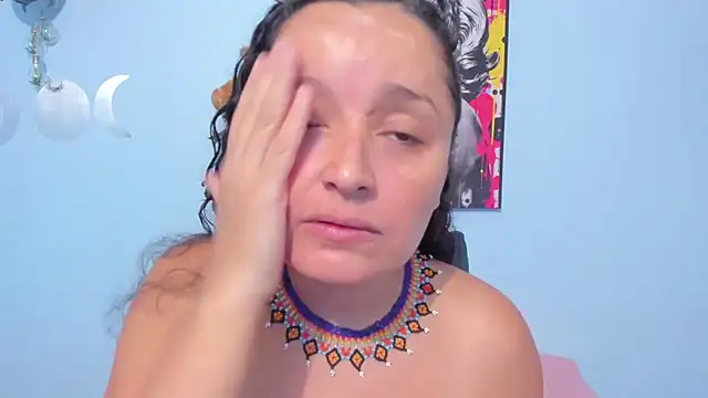  luna  sweet  online show from October 15, 6:30 pm