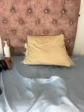 LUISA SEXY  online show from February 27, 3:39 am