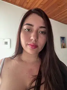 Snapshot of Tara__Sexy chatting on April 20, 8:43 pm Tara Sexy online show from April 20, 8:43 pm