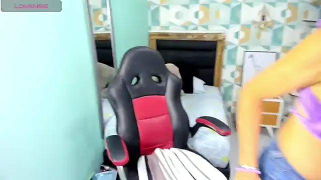 CATIAJONES online show from January 14, 6:57 pm