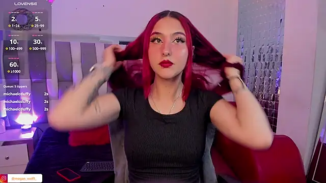 Snapshot of Megan_wolf1_ chatting on January 10, 5:15 am Megan wolf1  online show from January 10, 5:15 am