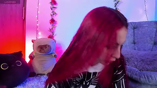 Megan wolf1  online show from April 10, 6:29 am