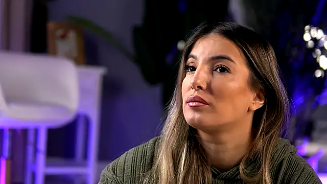 KellyMathews online show from November 15, 3:04 am