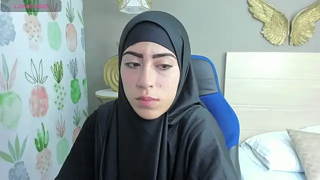 chaymae nah  online show from January 9, 2:22 am