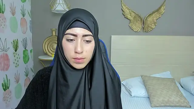 chaymae nah  online show from January 9, 5:23 am