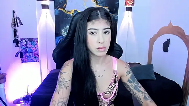 chaymae nah  online show from April 1, 9:54 am