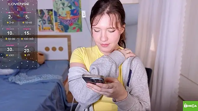 HanahCute online show from November 23, 3:34 pm