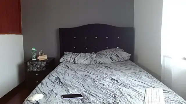 Emilia 1995 online show from October 27, 2:10 pm