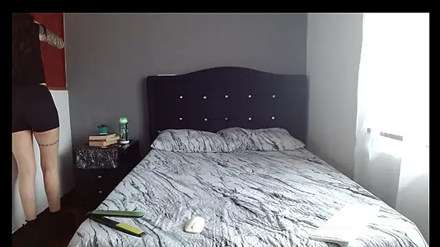 Emilia 1995 online show from February 25, 4:38 pm