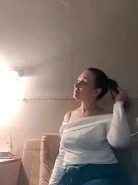 Evelina cute online show from November 13, 4:06 pm