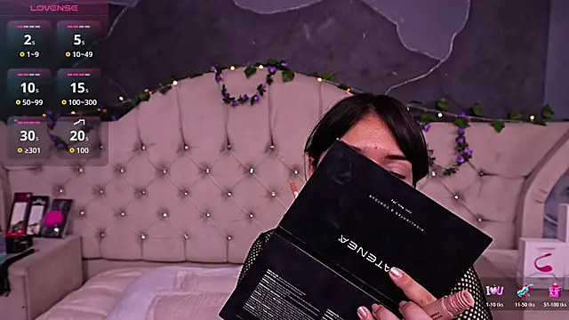 AmberGreyy  online show from April 3, 5:33 pm