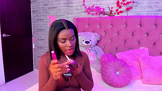 Snapshot of IsabellaBromsS chatting on February 21, 9:22 pm IsabellaBromsS online show from February 21, 9:22 pm