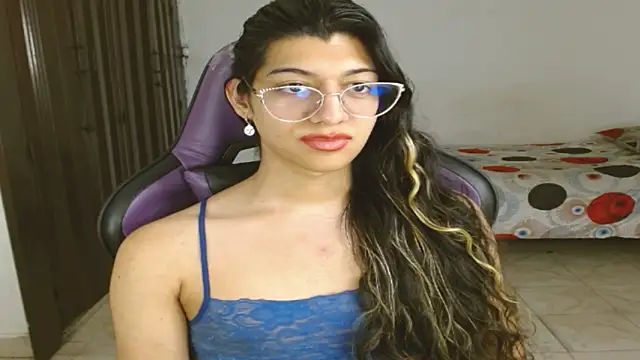 engielphoenis14 online show from September 15, 10:21 pm