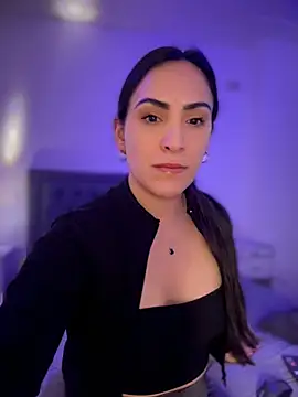 Snapshot of alessandra-a chatting on July 26, 3:25 am alessandra-a online show from July 26, 3:25 am