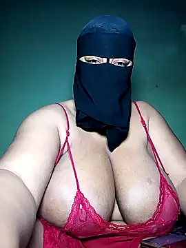 Snapshot of Loly_mor chatting on January 6, 5:08 am Loly mor online show from January 6, 5:08 am