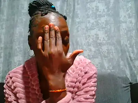 Snapshot of VANESAAMBER23 chatting on July 1, 12:23 am VANESAAMBER23 online show from July 1, 12:23 am