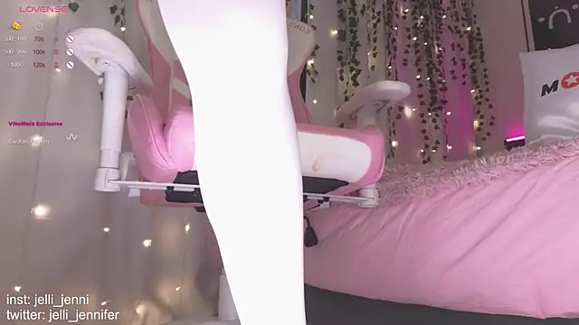 jelli jenni online show from December 27, 8:13 am