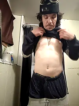 Lilsmokeshow017 online show from November 13, 6:40 pm