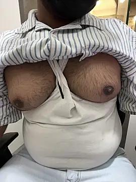 Snapshot of dick69lil chatting on June 3, 7:00 am dick69lil online show from June 3, 7:00 am