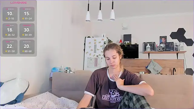 Girl alone home online show from September 12, 3:39 am