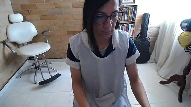 VioletaGomezCo online show from October 25, 1:07 pm