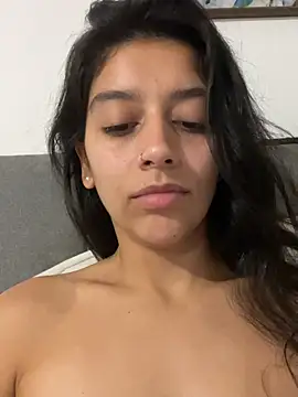 Snapshot of BrittanyDiaz chatting on May 19, 2:07 am BrittanyDiaz online show from May 19, 2:07 am