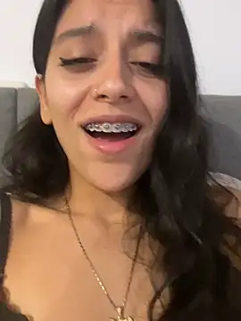 Snapshot of BrittanyDiaz chatting on June 24, 3:05 am BrittanyDiaz online show from June 24, 3:05 am