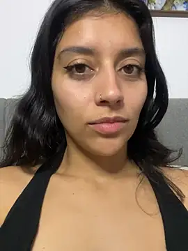 Snapshot of BrittanyDiaz chatting on June 30, 7:15 pm BrittanyDiaz online show from June 30, 7:15 pm