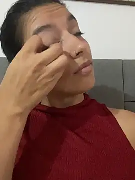 Snapshot of BrittanyDiaz chatting on July 2, 9:32 pm BrittanyDiaz online show from July 2, 9:32 pm