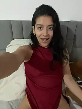 Snapshot of BrittanyDiaz chatting on July 13, 7:27 pm BrittanyDiaz online show from July 13, 7:27 pm