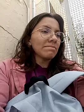 karlamorris  online show from January 24, 1:03 pm