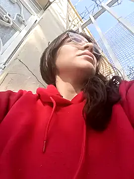 karlamorris  online show from February 3, 1:19 pm