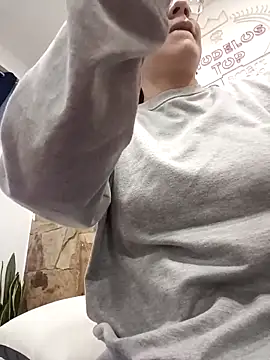 karlamorris  online show from October 10, 1:54 pm