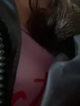 karlamorris  online show from July 6, 1:19 pm