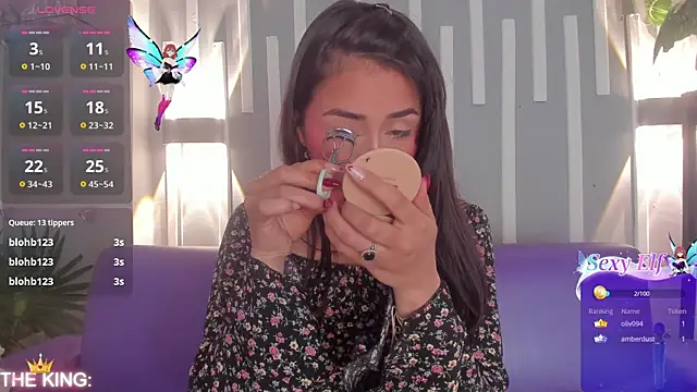 Snapshot of Sophy_SmileSweet chatting on January 14, 2:43 pm Sophy SmileSweet online show from January 14, 2:43 pm