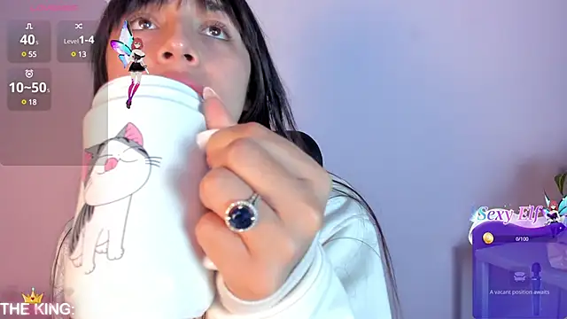 Snapshot of Sophy_SmileSweet chatting on February 5, 11:44 am Sophy SmileSweet online show from February 5, 11:44 am