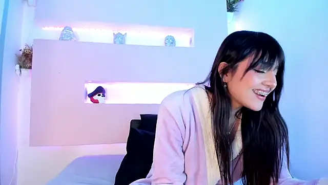 Snapshot of Sophy_SmileSweet chatting on February 18, 2:49 pm Sophy SmileSweet online show from February 18, 2:49 pm