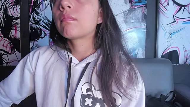 Snapshot of Sophy_SmileSweet chatting on March 5, 11:38 am Sophy SmileSweet online show from March 5, 11:38 am