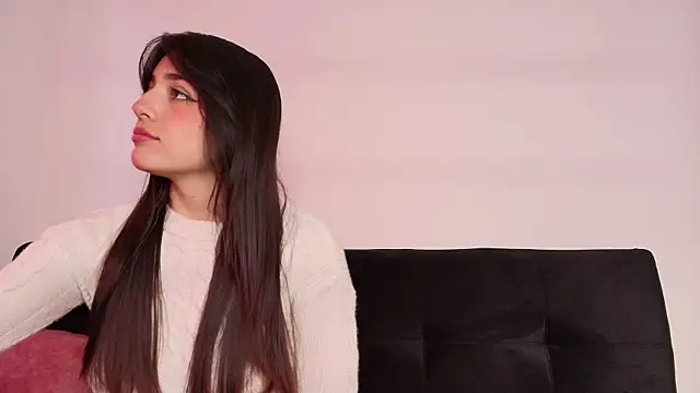 Snapshot of Sophy_SmileSweet chatting on March 17, 8:40 pm Sophy SmileSweet online show from March 17, 8:40 pm