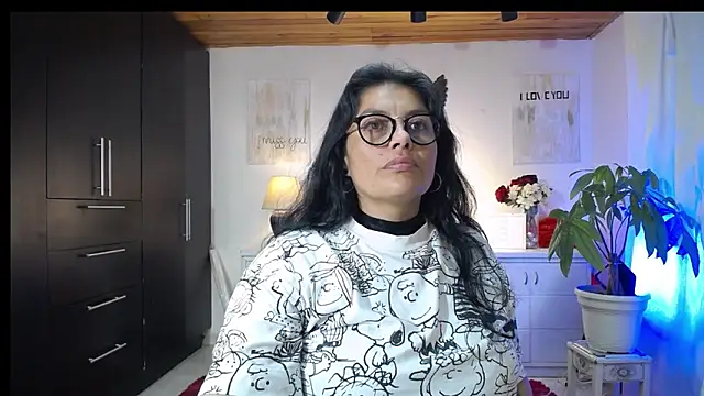 Snapshot of Lust_Mom41 chatting on September 20, 11:39 pm Lust Mom41 online show from September 20, 11:39 pm