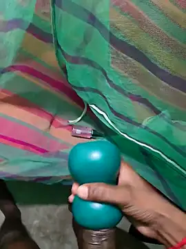 Snapshot of Male_Water chatting on November 5, 9:48 pm Male Water online show from November 5, 9:48 pm