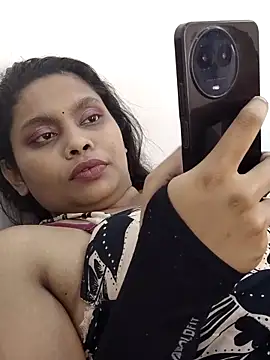Snapshot of Sexy_DarloSiya chatting on April 2, 8:17 pm Sexy DarloSiya online show from April 2, 8:17 pm