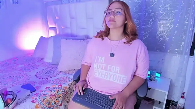 LeahxBarker online show from March 21, 2:49 am