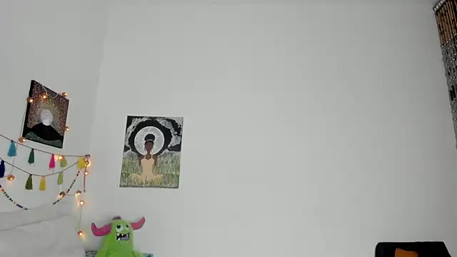 Snapshot of Andrea_Williams_ chatting on June 27, 1:54 am Andrea Williams online show from June 27, 1:54 am