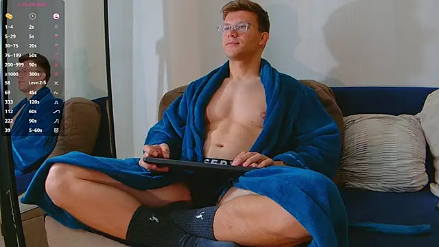 sweetbubble11 online show from October 1, 8:42 am