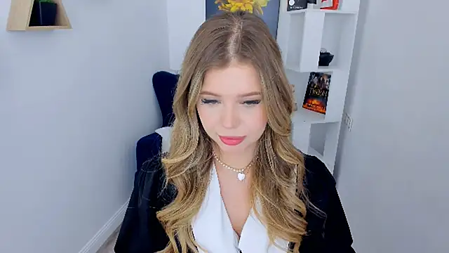 FollowLovee online show from September 26, 12:42 pm